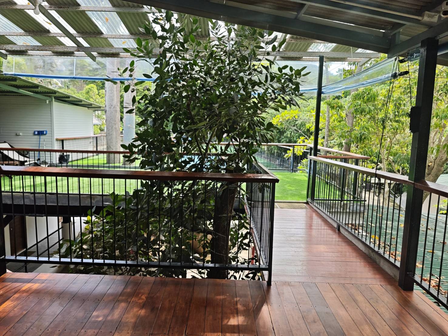 Monkey House Hostel & Guest House