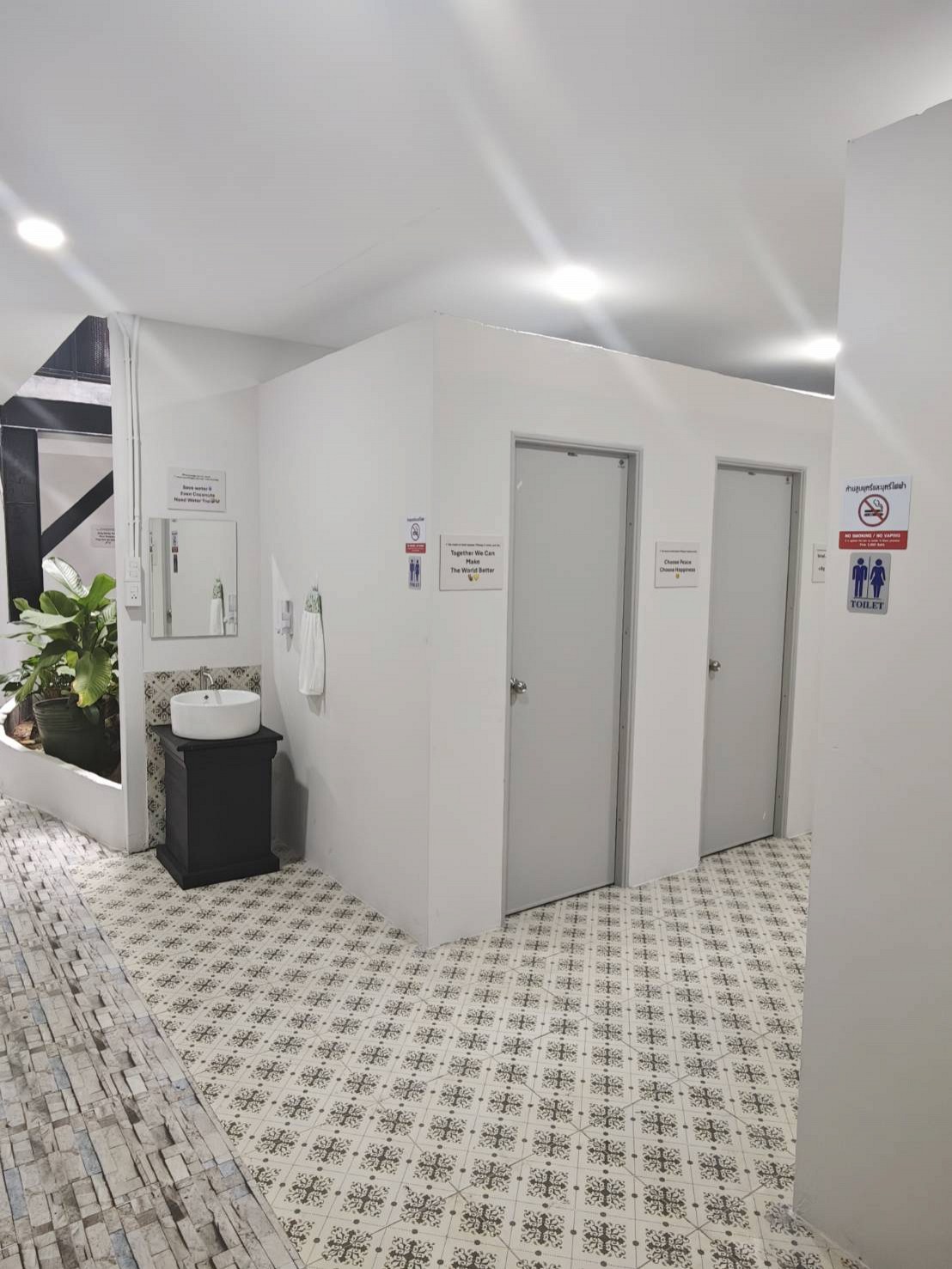 Single Room (Separate Shower, Shared Toilet) – Room Only