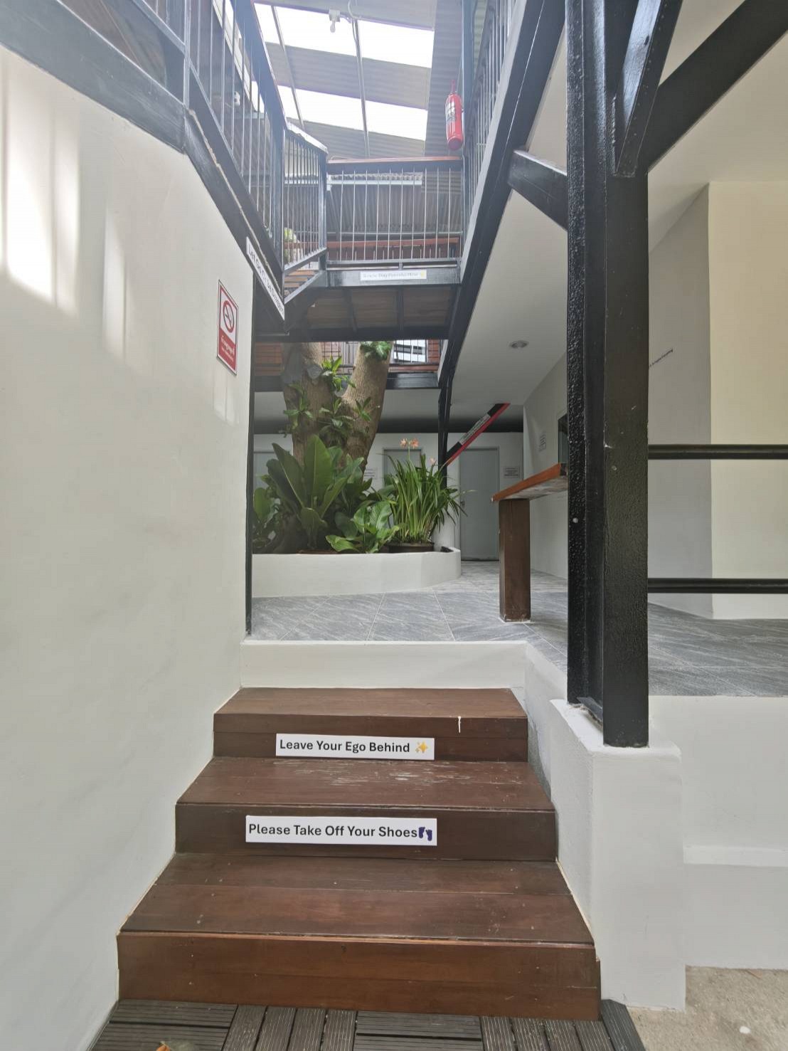 Twin Room (Separate Shower, Shared Toilet) – Room Only