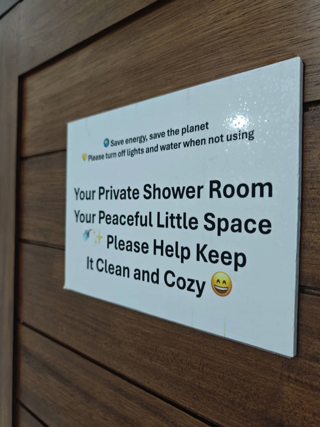 Twin Room (Separate Shower, Shared Toilet) – Room Only