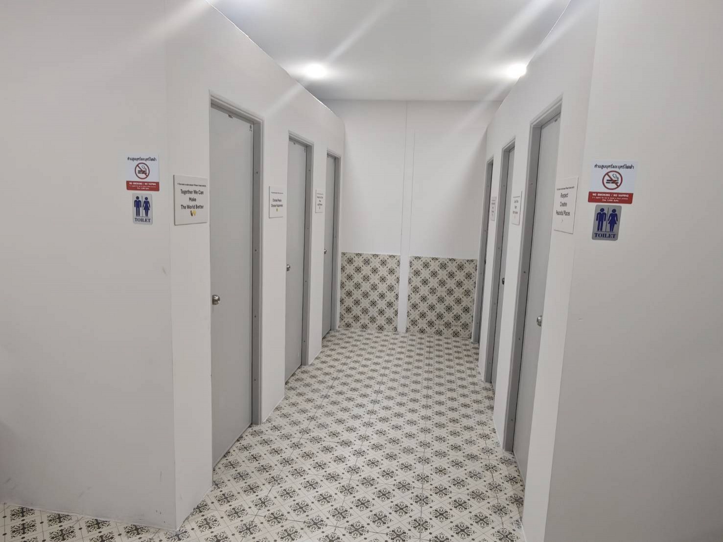 Twin Room (Separate Shower, Shared Toilet) – Room Only