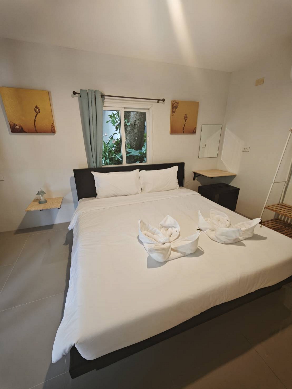 Double Room (Attached Shower, Shared Toilet) – Room Only