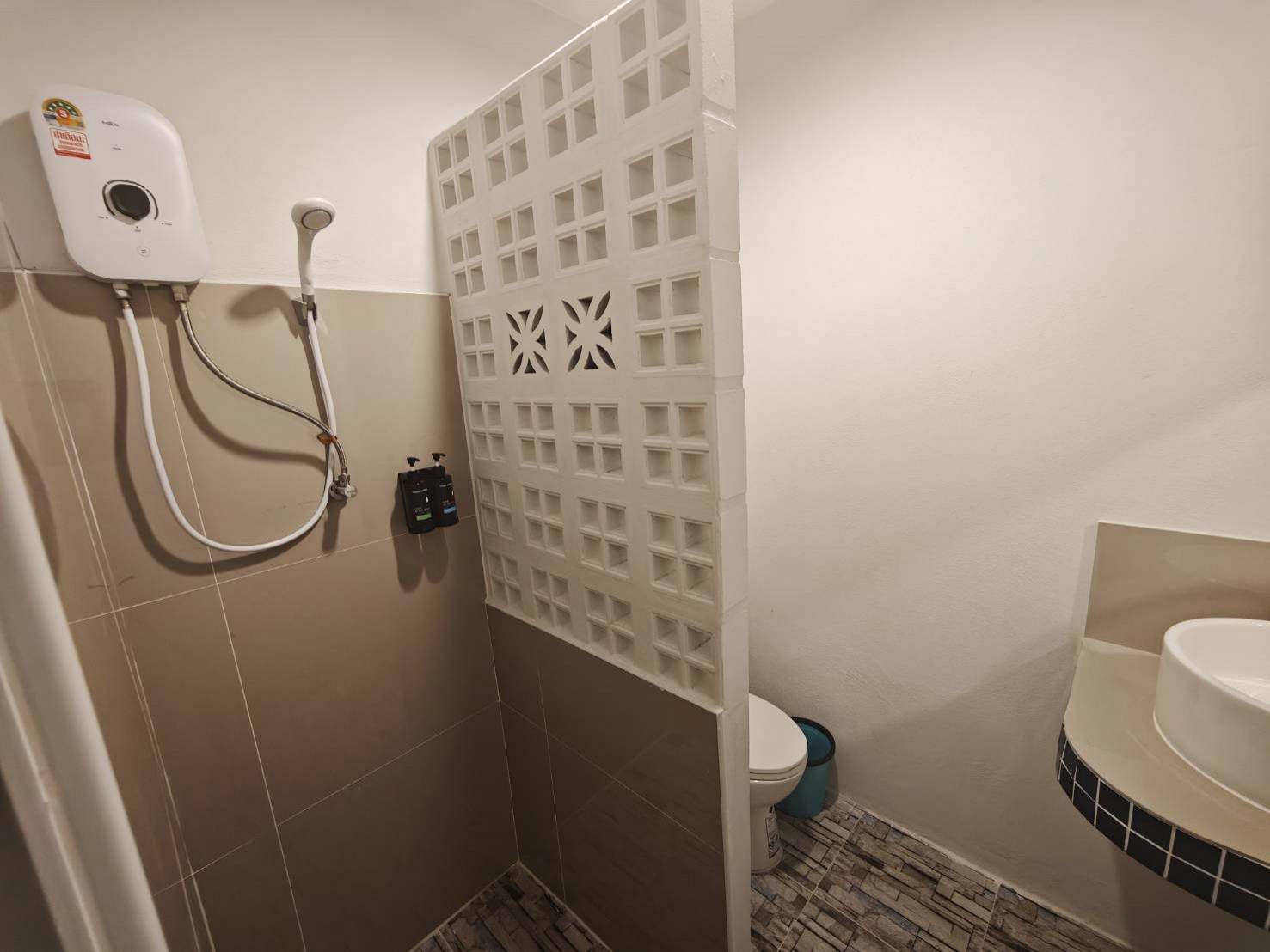 Private Quadruple Room (Attached Shower and Toilet) – Room Only