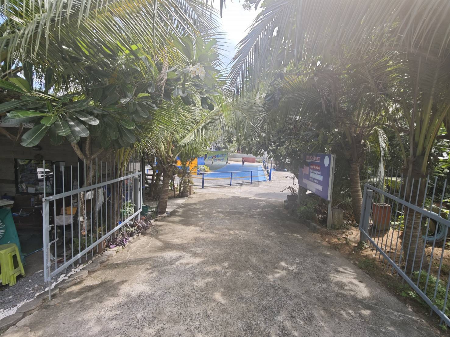 Monkey House – Budget Friendly Boutique Stay in Koh Samui